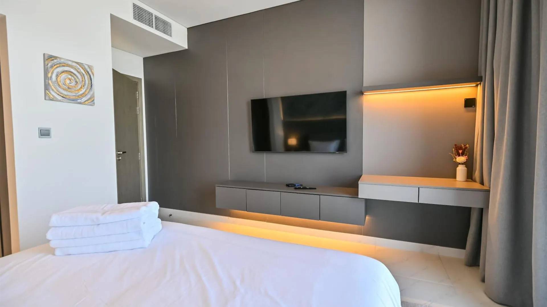 Stylish 1Br By The Lagoon In District One Meydan Dubai